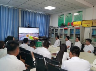 臨夏州凱潤農(nóng)牧投資發(fā)展集團(tuán)有限公司觀看慶祝中國共產(chǎn)黨建黨100周年慶祝大會